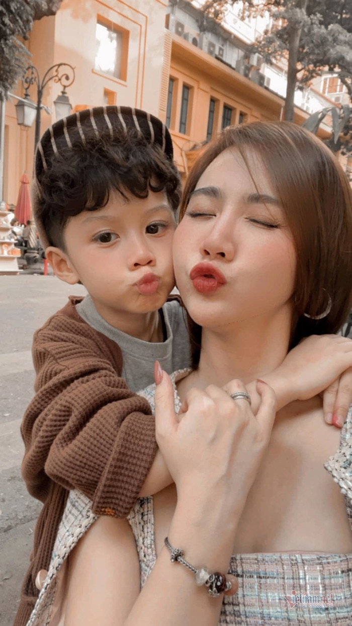  Huyền Lizzie trải lòng về đổ vỡ hôn nhân trong quá khứ, tiết lộ mối quan hệ với chồng cũ Ảnh 2