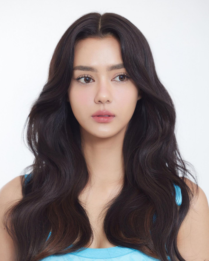  'Muốn xỉu ngang' trước nhan sắc U30 của Miss Universe Thailand 2020 Ảnh 3