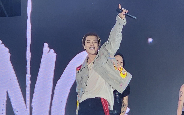 Người hâm mộ vỡ òa trước tiết mục của Taeyang (Big Bang) trên sân khấu Việt Nam Ảnh 2