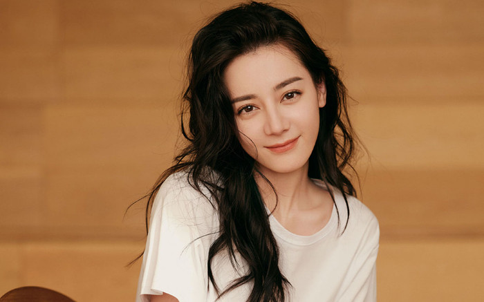 Địch Lệ Nhiệt Ba công khai thừa nhận tình cảm với một sao nam, thuyền cùng Dương Dương chìm hẳn? Ảnh 2