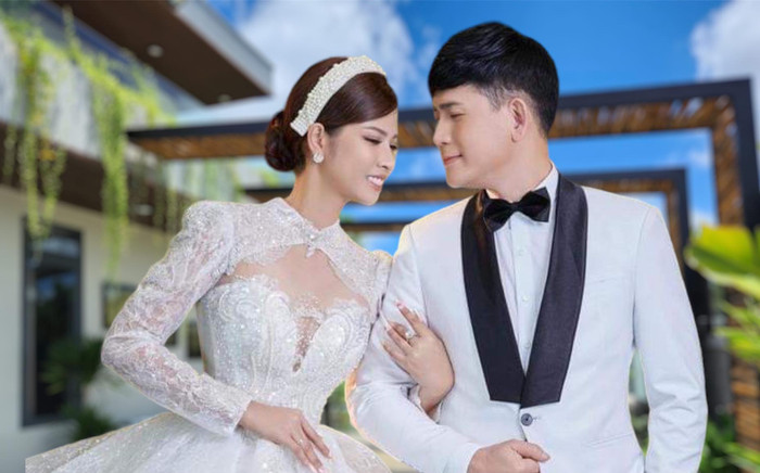 Nam ca sĩ nổi tiếng Vbiz một thời nay viên mãn bên vợ và 5 con, còn tậu biệt thự 35 tỷ đồng Ảnh 2