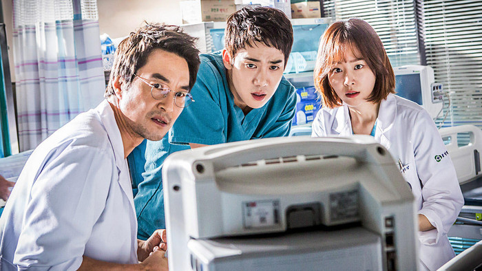  Người Thầy Y Đức sẽ cho ra mắt phần 4 với sự tái xuất của 'Cá Voi điên' Yoon Seo Jung? Ảnh 4
