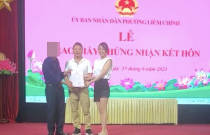 Đỗ Mỹ Linh lộ rõ bụng bầu trong dịp tụ họp cùng Phương Oanh và Shark Bình Ảnh 7