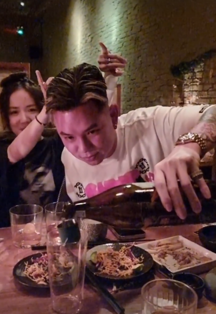 Từng có thời điểm Phương Ly bị chỉ trích vì hành động được cho 'đá đểu' Minh Tú. (Ảnh tổng hợp)