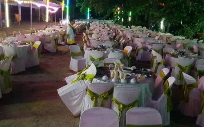 Trúng số độc đắc 16 tỷ đồng, người đàn ông mở đại tiệc 200 mâm cỗ giữa nghĩa trang để tán lộc Ảnh 2