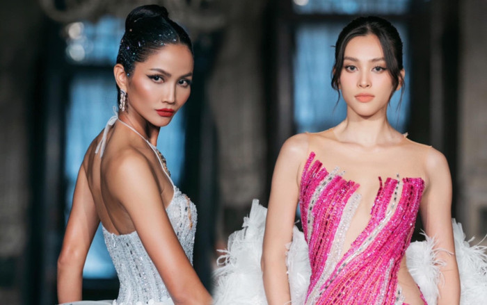 Từng bị chê 'walk đơ', Tiểu Vy bất ngờ 'hạ đo ván' H'Hen Niê trên sàn diễn quốc tế Ảnh 2