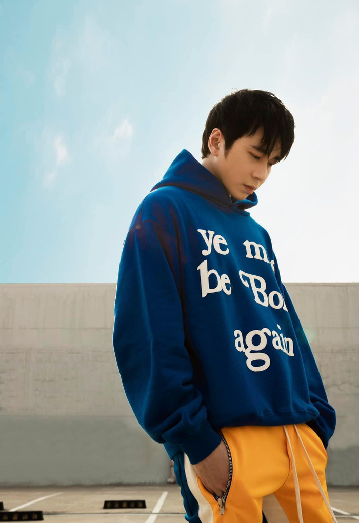 Karik bất ngờ đăng đàn ám chỉ ai đó 'vì tiếng vì tiền' nhưng sĩ diện. (Ảnh: FBNV)