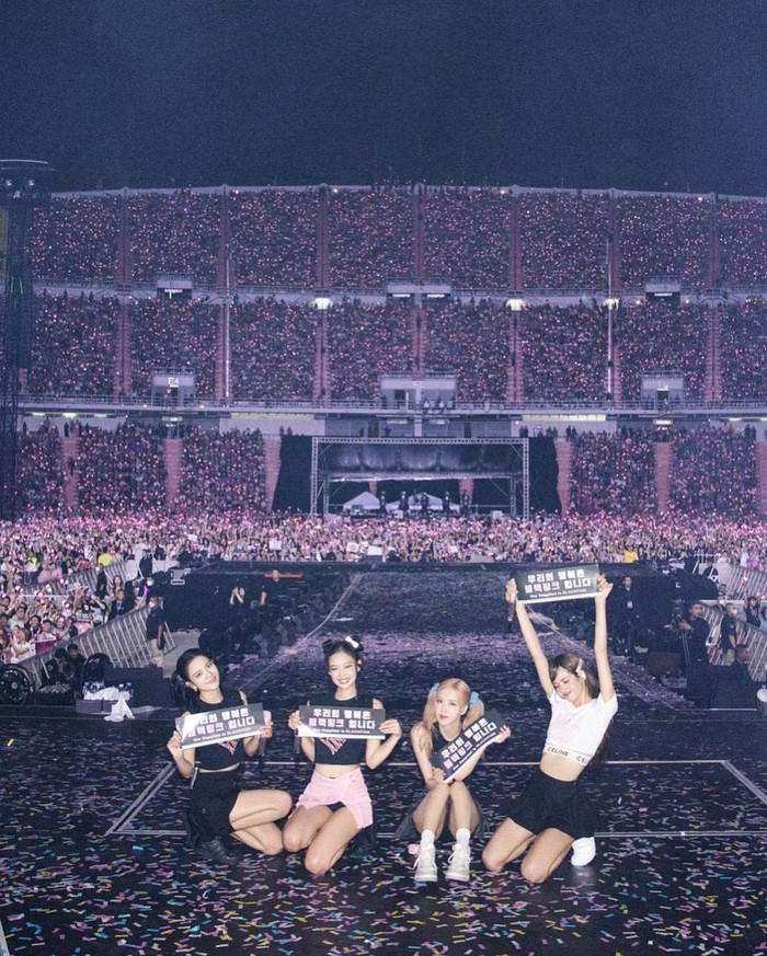 Trong chuyến lưu diễn lần này, các thành viên nhóm nhạc Blackpink đã từng không ít lần gặp phải sự cố ngoài ý muốn