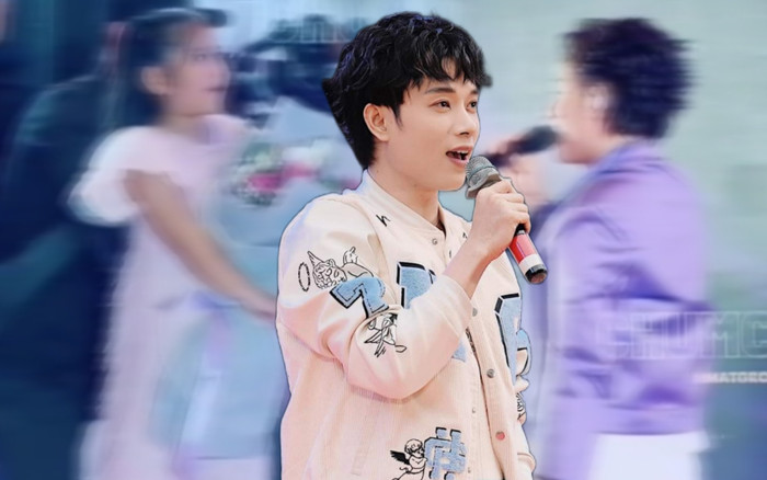 Mang hoa lên tặng Trúc Nhân, hành động của nam ca sĩ khiến 1 khán giả nhí quên luôn 'nhiệm vụ' Ảnh 2