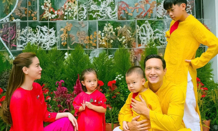 Hai nhóc tỳ Hồ Ngọc Hà theo mẹ đi diễn, quý tử Leon gây chú ý vì chi tiết này Ảnh 5