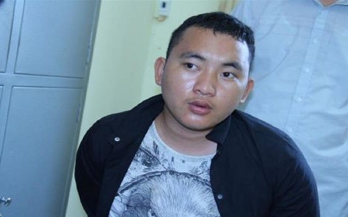 Phanh phui bí mật động trời bên trong chiếc balo của gã thanh niên trẻ Ảnh 2