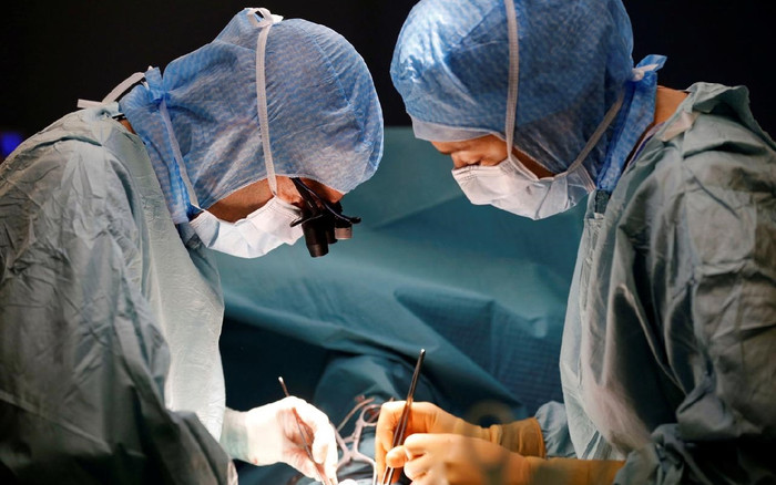 Hi hữu: Sản phụ mang song thai một trong, một ngoài tử cung Ảnh 2