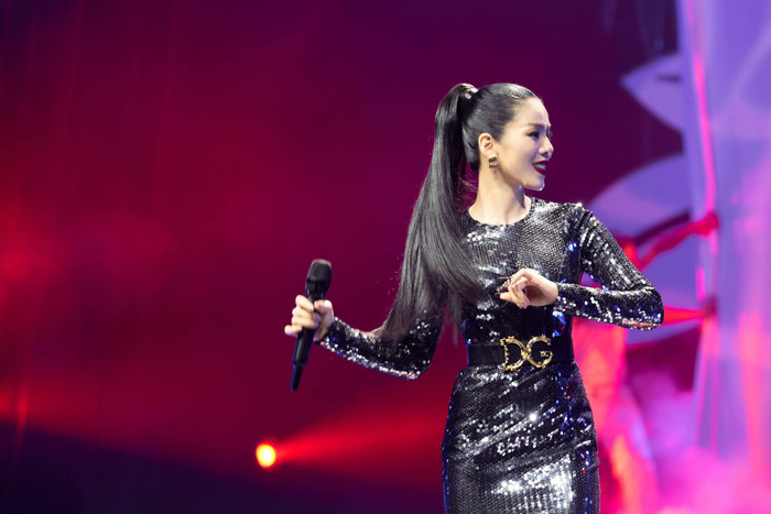 Vì tính cách thẳng thắn, Lệ Quyên từng nhiều lần gây xôn xao cõi mạng bởi những quan điểm, phát ngôn dễ gây tranh cãi 