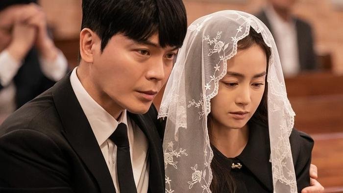 Vừa lên sóng, phim mới của Kim Tae Hee và ác nữ The Glory đã được khen hết lời Ảnh 2