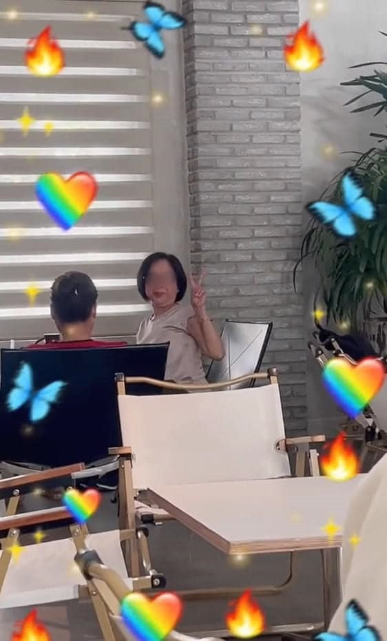 Mẹ chồng và con dâu cùng trốn chồng đi cà phê, ngỡ ngàng khi chạm mặt nhau tại một quán Ảnh 3