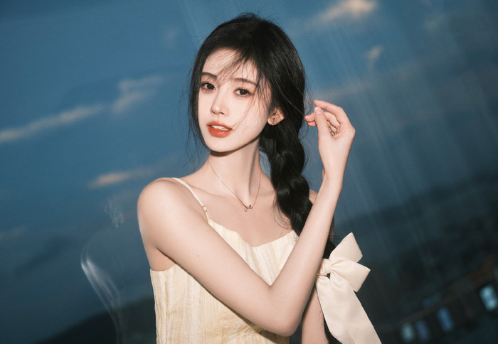 Khán giả lo ngại Cúc Tịnh Y sẽ bị ảnh hưởng bởi scandal của Viêm Á Luân.