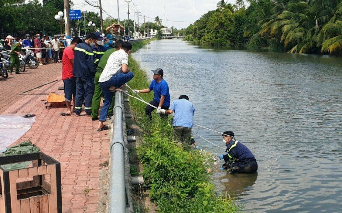 Người mẹ mất con gái trong tích tắc khi ra ngoài chốc lát, thi thể con tìm thấy ở nơi không ngờ Ảnh 2