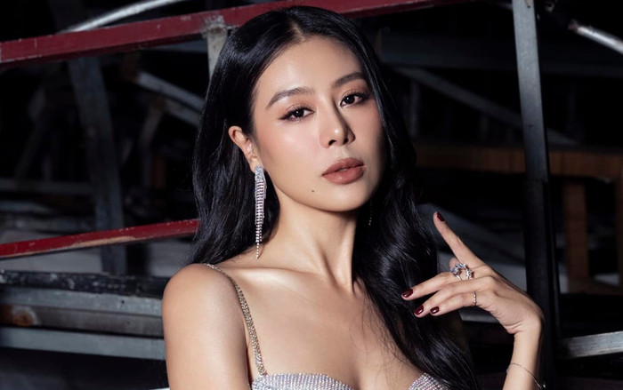 Nam Thư bất ngờ đăng ảnh rơi nước mắt, nghẹn ngào 'xin lỗi' nhiều lần: Chuyện gì đây? Ảnh 2