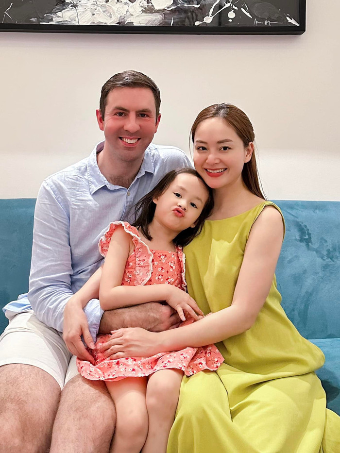 Dù bận rộn với công việc, diễn viên Lan Phương vẫn có khoảng thời gian riêng cho gia đình nhỏ.