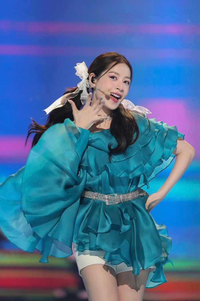 Chi Pu bất ngờ bị 'đào' lại clip múa cột: 'Chị giấu nghề nhiều quá'! Ảnh 1