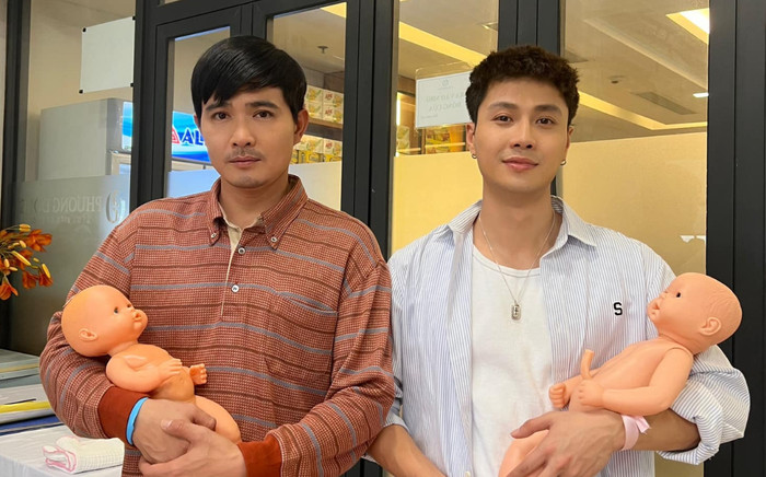 Hậu trường 'cảm lạnh' của Thanh Sơn - Quang Sự trong Gia Đình Mình Vui Bất Thình Lình Ảnh 2