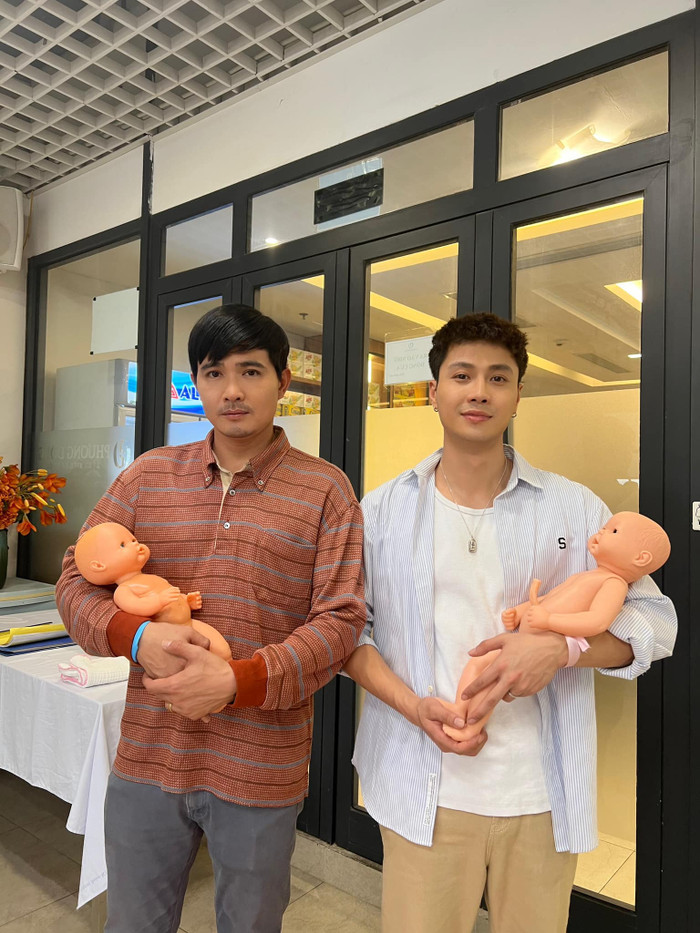 Hậu trường tập 32 của phim do Thanh Sơn đăng tải.