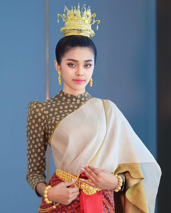 Cô gây ấn tượng bởi nét đẹp hiện đại, khỏe khoắn.