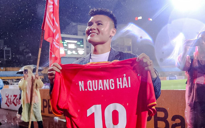 CLB CAHN 'tặng quà siêu to' cho Quang Hải Ảnh 2