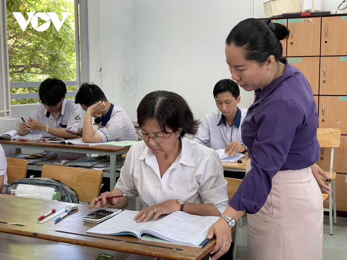 Suốt 7 năm học, bà Chi được đánh giá là học viên giỏi của Trung tâm Giáo dục Nghề nghiệp - Giáo dục thường xuyên Quận 7.