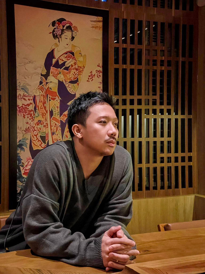 Trấn Thành từng gây bất ngờ khi bật khóc và xin lỗi bạn gái cũ trên sóng truyền hình 