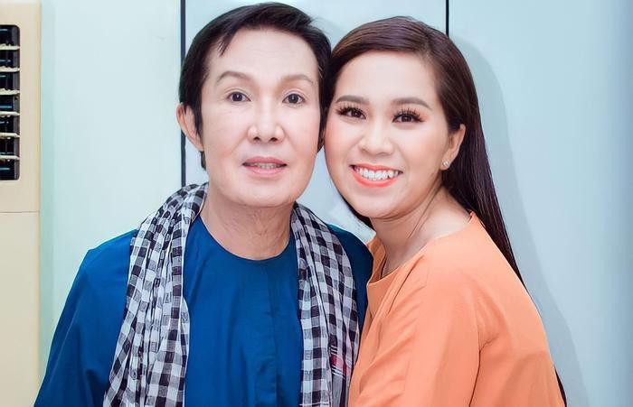 Ca sĩ Hồng Phượng được cố NSƯT Vũ Linh nâng đỡ, hỗ trợ nhiều trên con đường nghệ thuật.