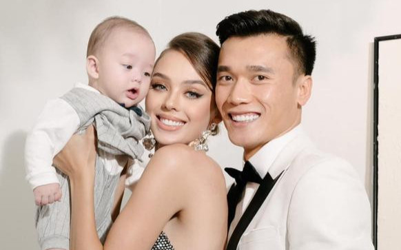 Vợ Tây Bùi Tiến Dũng cho quý tử đầu lòng lên sóng, hứa hẹn sẽ là một 'kiệt tác' trong tương lai Ảnh 2
