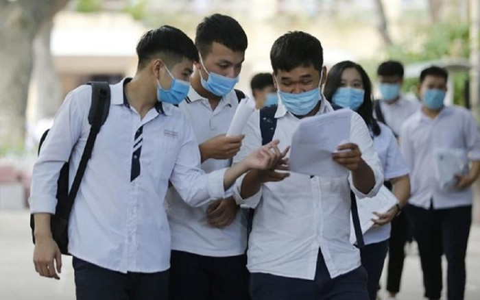 Chiều nay (27/6), thí sinh làm thủ tục dự thi Kỳ thi Tốt nghiệp THPT 2023. Ảnh minh hoạ