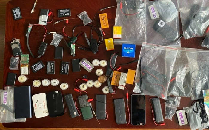 Trước kỳ thi THPT quốc gia, phát hiện hàng loạt thiết bị gian lận siêu nhỏ tinh vi Ảnh 2