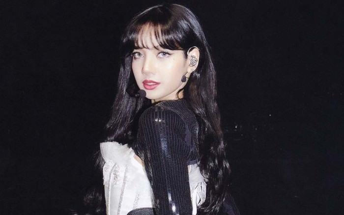 Lisa sẽ không được múa cột khi biểu diễn tại Việt Nam? Ảnh 2