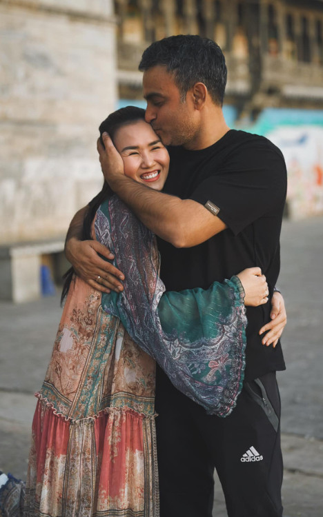 Khoảnh khắc ngọt ngào và tình tứ của Võ Hạ Trâm cùng ông xã doanh nhân 