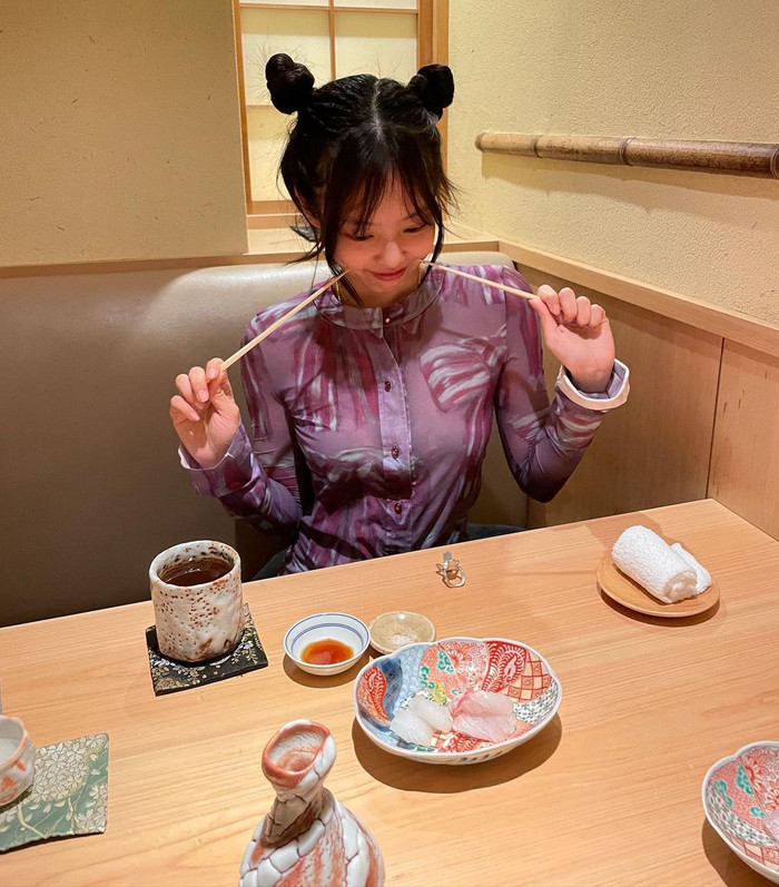 Jennie (Blackpink) thể hiện sự hào hứng trong khoảng thời gian nghỉ ngơi hiếm hoi giữa lịch trình công việc bận rộn