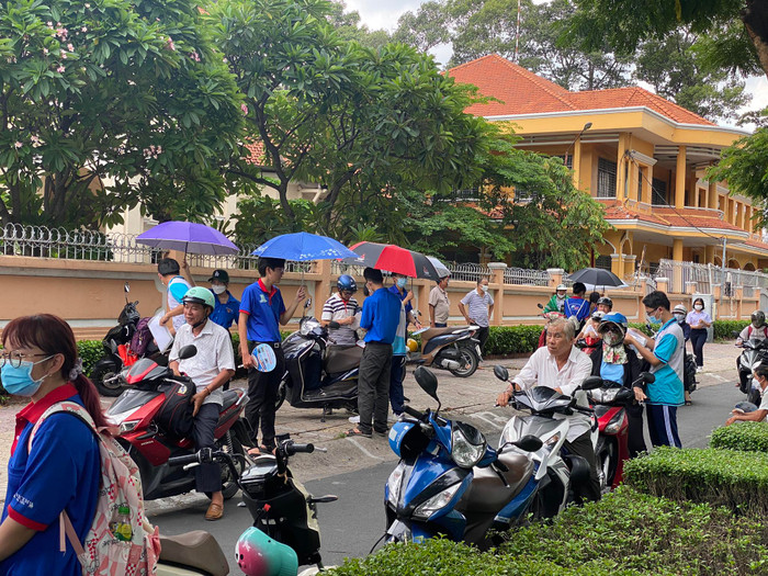Chiều 28/6, thí sinh THPT cả nước bước vào môn thi thứ 2 - môn Toán.