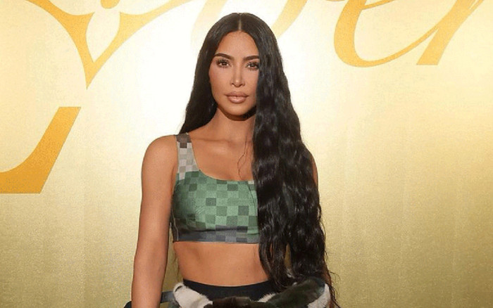 Kim Kardashian bị tố lạm dụng photoshop, không sống thật với chính mình Ảnh 2