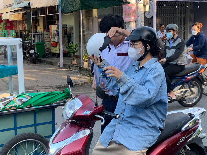  Thi tốt nghiệp THPT 2023: Sau ngày thi đầu tiên 'dễ thở', thí sinh hào hứng bước vào bài thi Tổ hợp Ảnh 4