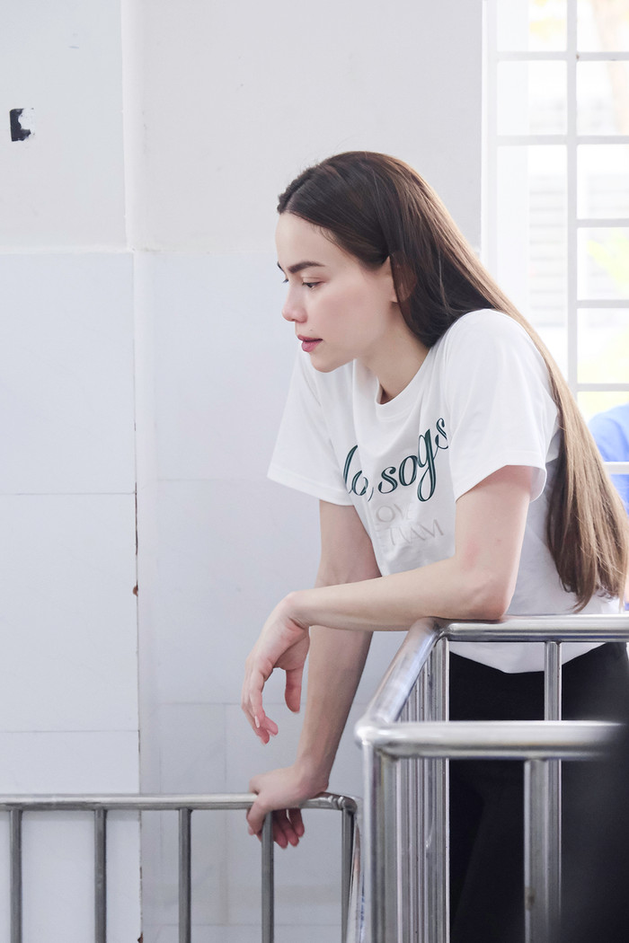 Hồ Ngọc Hà được khán giả lớn tuổi tặng quà đặc biệt đầy cảm động Ảnh 4