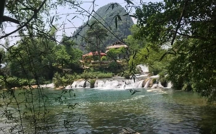 Thanh niên phút trước còn vui vẻ nhậu cùng nhóm bạn, phút sau đã thành thi thể lạnh ngắt dưới dòng thác Ảnh 2