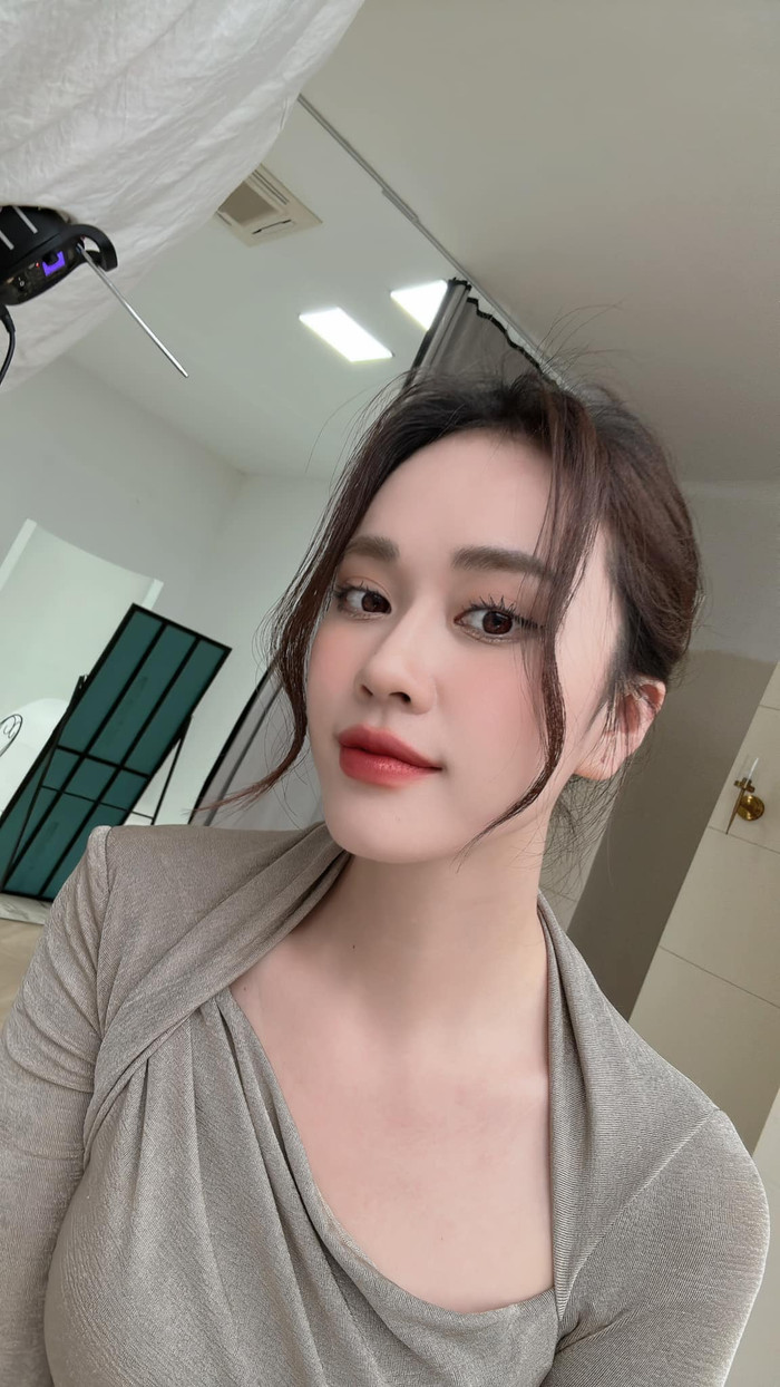  'Tiểu tam' của Đừng làm mẹ cáu tiết lộ tâm trạng bất ổn sau mang thai, hay khóc vu vơ Ảnh 2