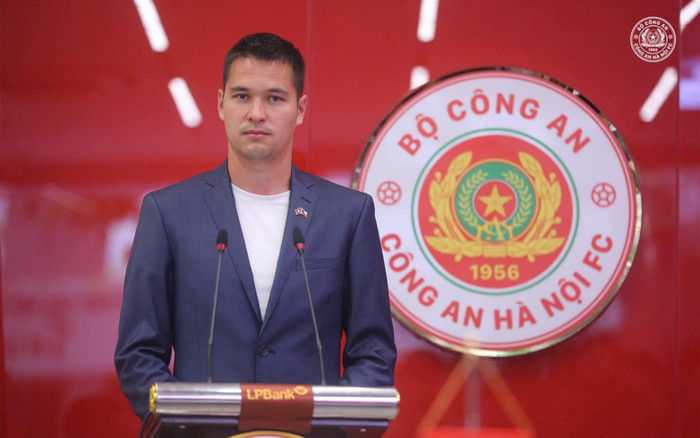 Thủ môn Filip Nguyễn có giá gấp đôi Quang Hải: Bản hợp đồng lịch sử của V.League Ảnh 2