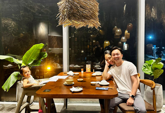  Đàm Thu Trang lần đầu lộ diện sau sinh, vẫn không quên một nhiệm vụ đặc biệt quan trọng Ảnh 5