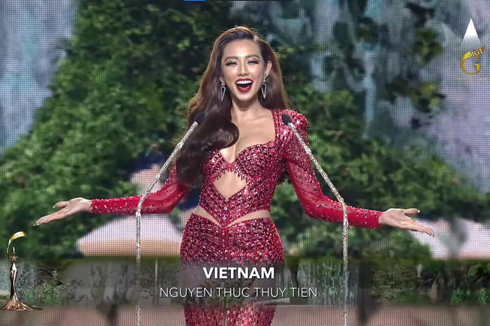  'Đặc sản' trình diễn được người đẹp Việt mang đến sân khấu nhan sắc thế giới Ảnh 14