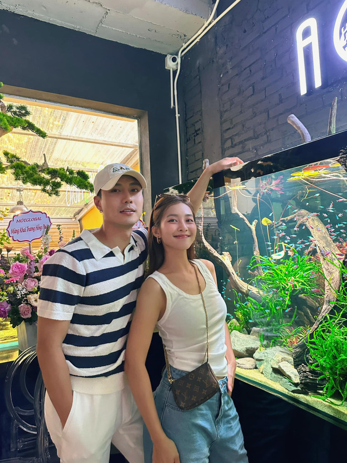 Thanh Sơn và Khả Ngân tung loạt ảnh siêu ngọt.