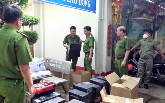 Bộ Công an: Có người cụt cả hai tay nhưng vẫn được cấp bằng lái xe Ảnh 2