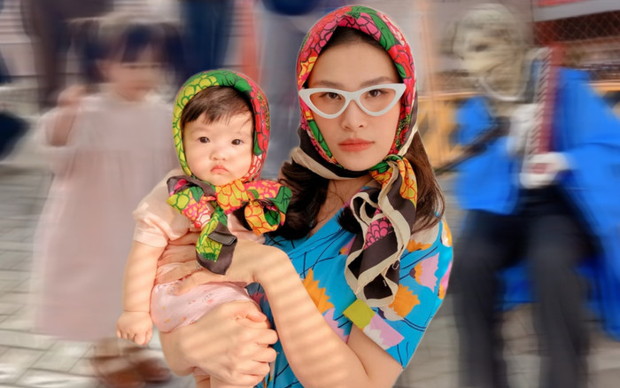 Con gái Đông Nhi gây xuýt xoa với hành động khi thấy người chơi nhạc trên đường phố Ảnh 2