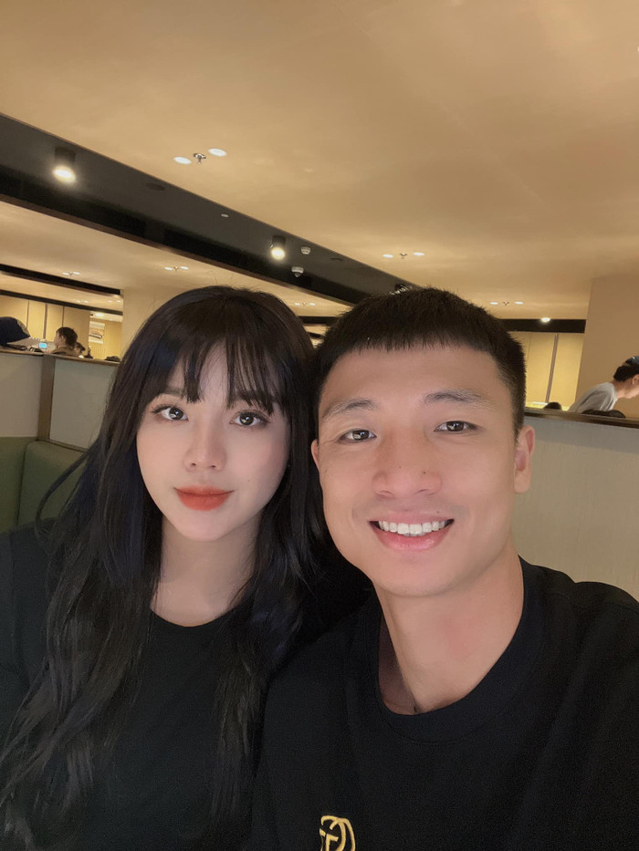Vợ chồng Bùi Tiến Dũng